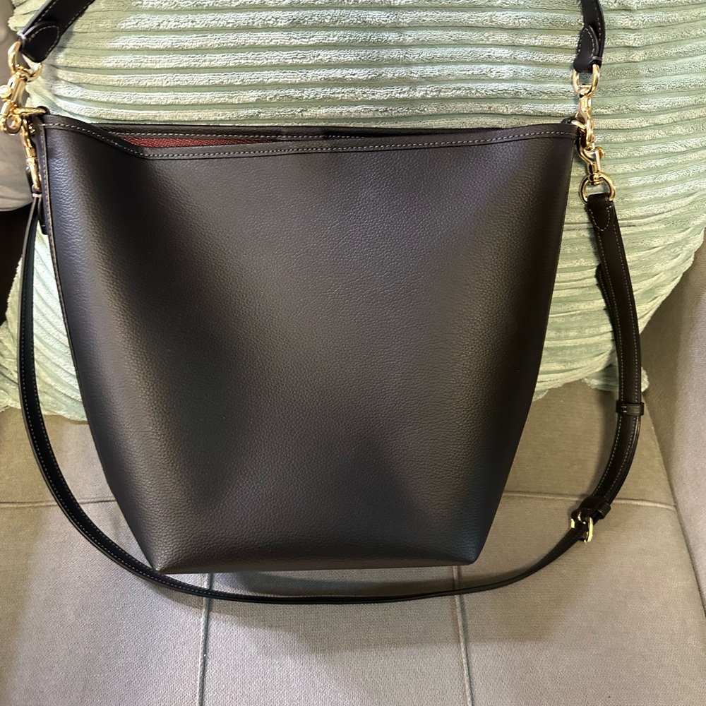 Coach Large Black Leather Bucket Bag - Picture 5 of 6